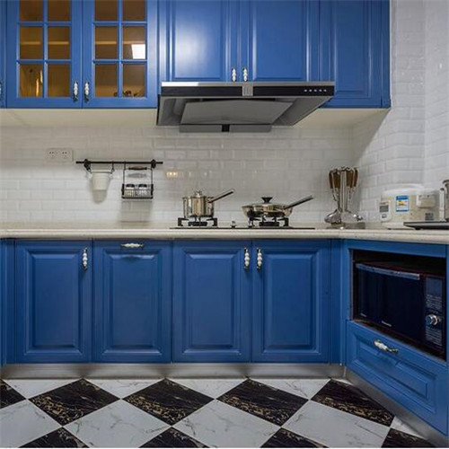 厨房柜门颜色与风水_厨房装修适合什么样的颜色有利于风水吗_厨房装修颜色风水