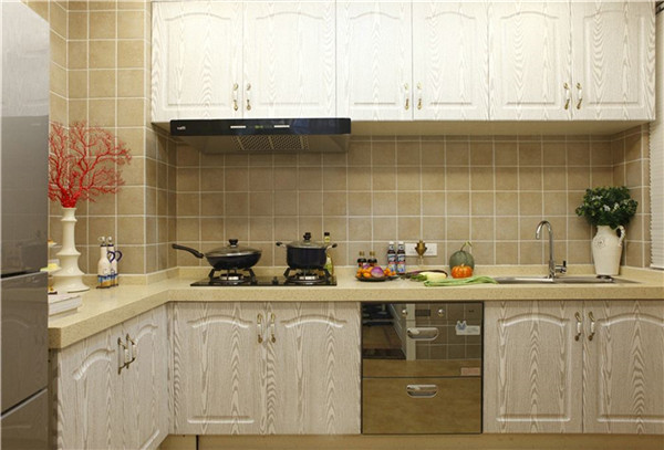 买房子厨房在左边好还是右边好_买房厨房风水禁忌_买房厨房在哪个方位最好